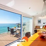 #041 Luxury House Stylish & Comfortable Villa *