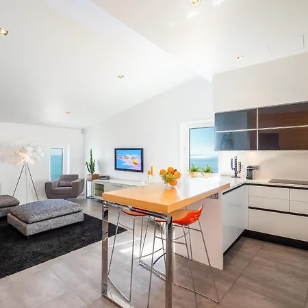 #041 Luxury House Stylish & Comfortable * البوفيرا