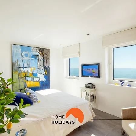 #041 Future House By Holidays Villa *