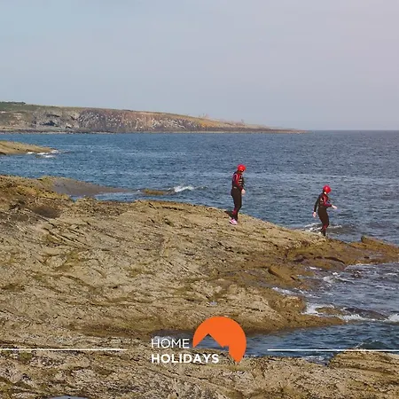 #041 Future House By Holidays Vila