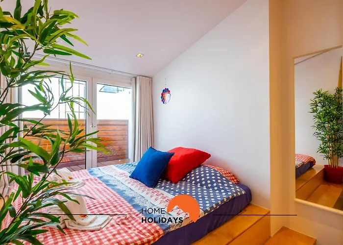 #041 Future House By Holidays *