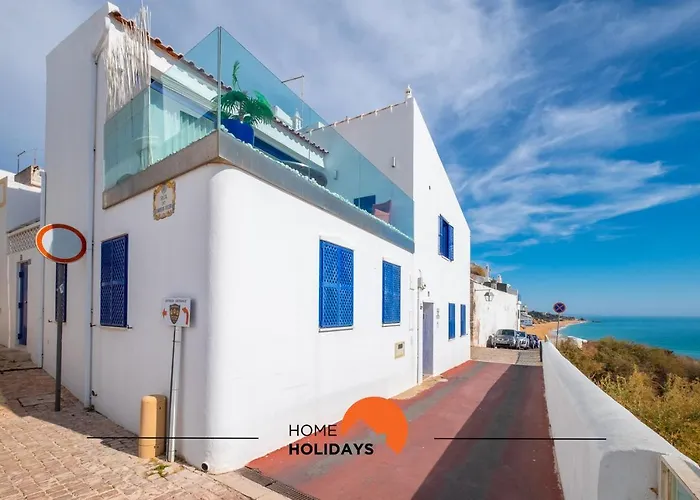 #041 Future House By Holidays Villa *