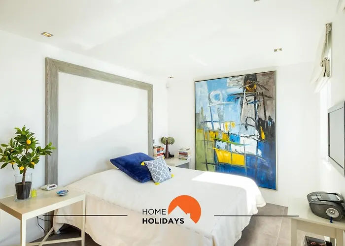 #041 Future House By Holidays *